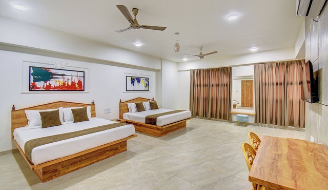 Fabhotel Majestic Pearl
