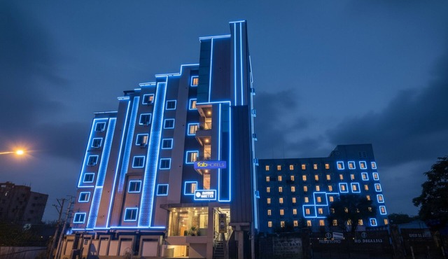 Fabhotel Orion - Nr Shilparamam, Hitech City