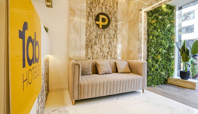 Fabhotel Peralz
