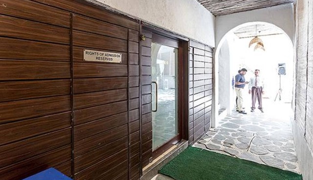 Fabhotel Poco Loco
