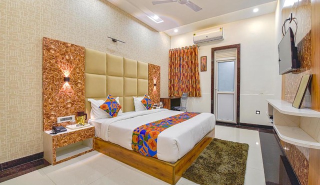 FabHotel Prime Shaily Royal