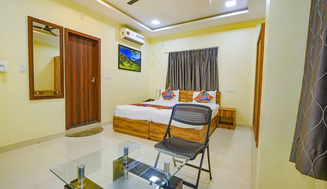 Fabhotel Purple Suites Inn