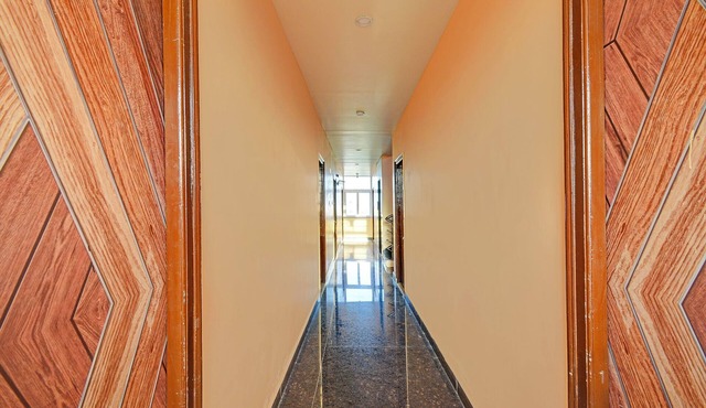 Fabhotel Pvr