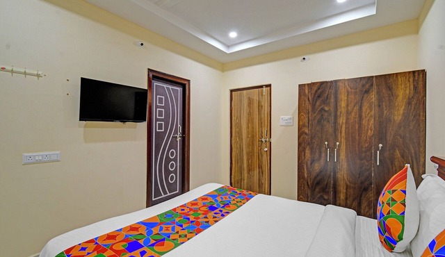 Fabhotel Pvr in Ibrahimpatan