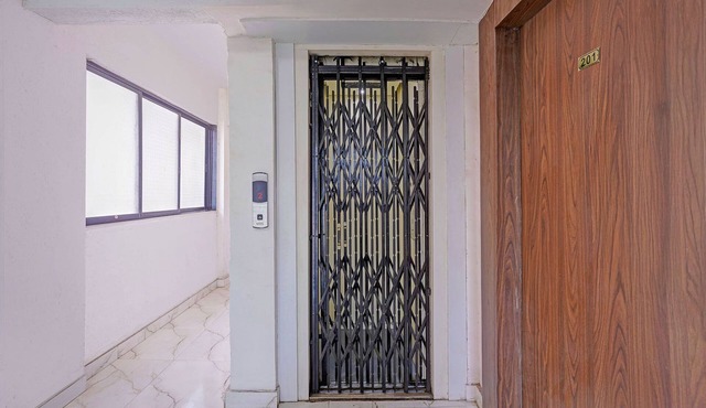 Fabhotel Red Rose Palghar