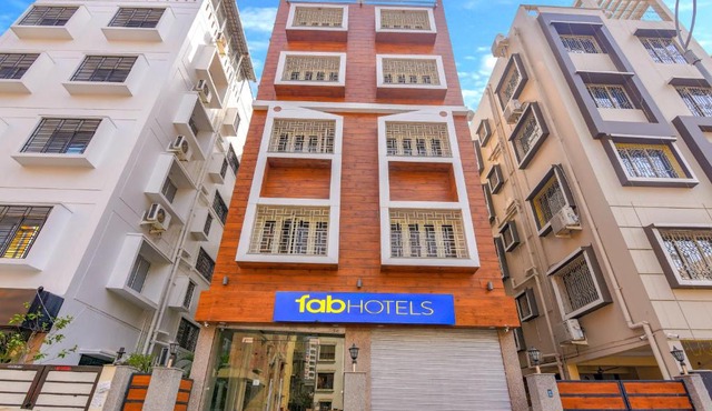 FabHotel Restin