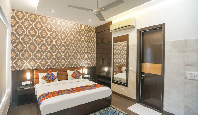 FabHotel Rivlet Residency