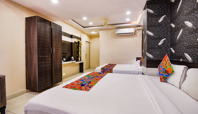 Fabhotel Rotano Suites
