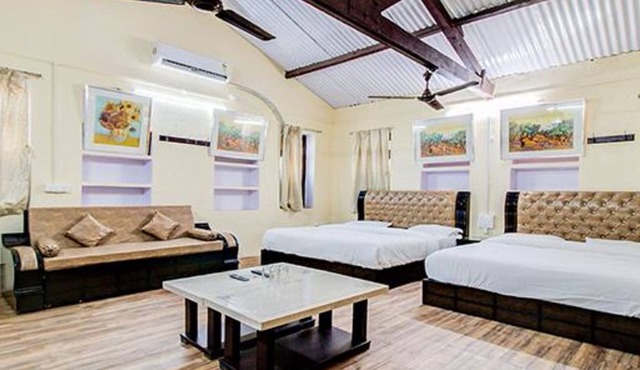 Fabhotel Royal Heritage