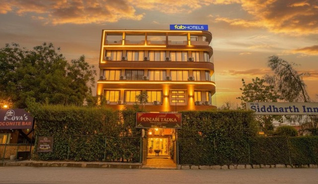 FabHotel Siddharth Inn - Nr Siddharth Bunglows