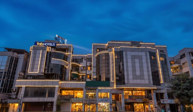 Fabhotel Skyland
