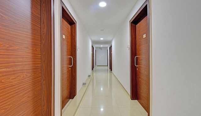 Fabhotel Sri Sai