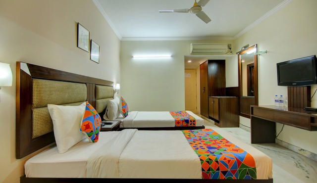 Fabhotel Staywell