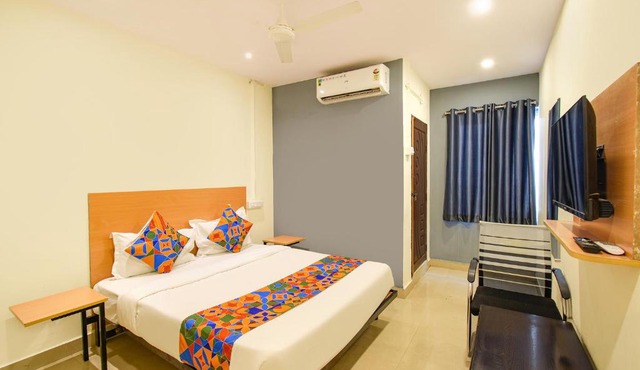 FabHotel Vedhanshi