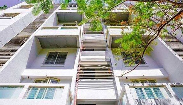 Fabhotel Woods Regency