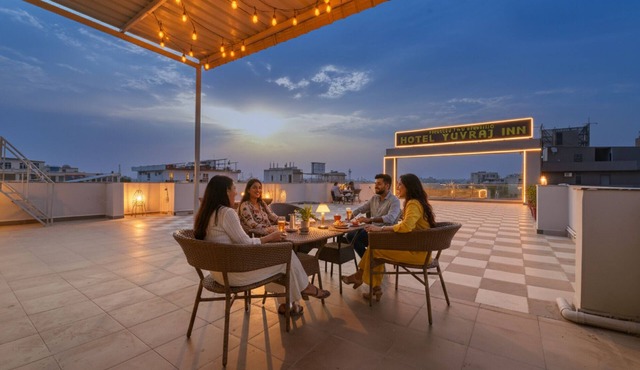 Fabhotel Yuvraj Inn