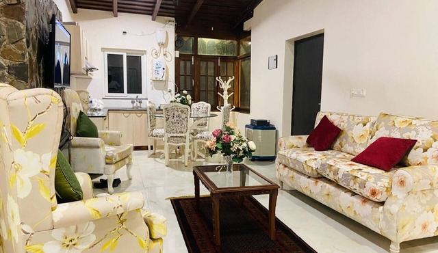Fabulous 6-bedroom apartment in Sukha