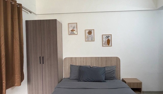 Falcon: Cozy AC Studio Flat by Bleisure Hosting