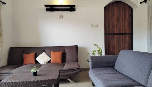 Family Friendly 2 Bedroom Apt in Siolim with Pool, WiFi, and AC. Enjoy your stay