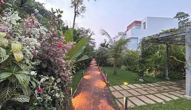 Family friendly Garden Villa with a Pool and dedicated caretaker