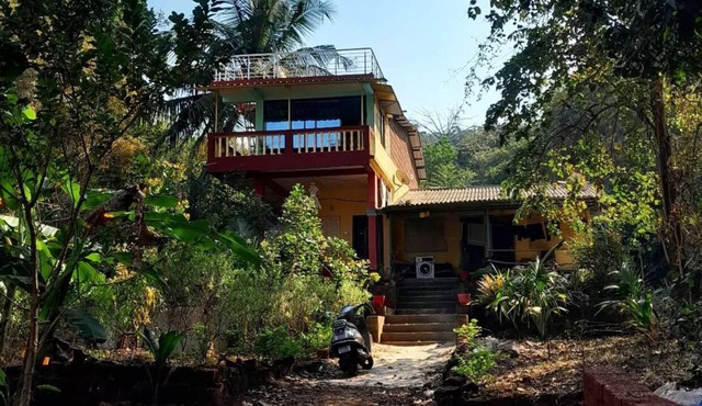 Family friendly homestay in forest just five minutes away from arabian ocean.