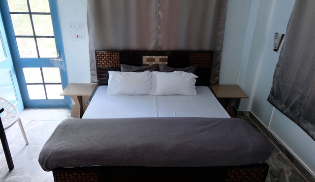 Family-friendly Independent Studio Unit in Solan, Himachal Pradesh, India