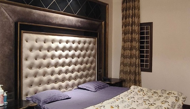 Family friendly lavish and luxury stay with open terrace , bar space and jacuzzi