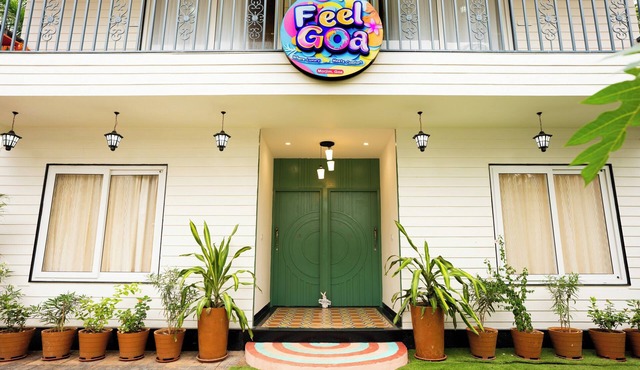 Feel Goa Villa Ridley- Unit of My Booking Guru, 2 minutes to the Beach.