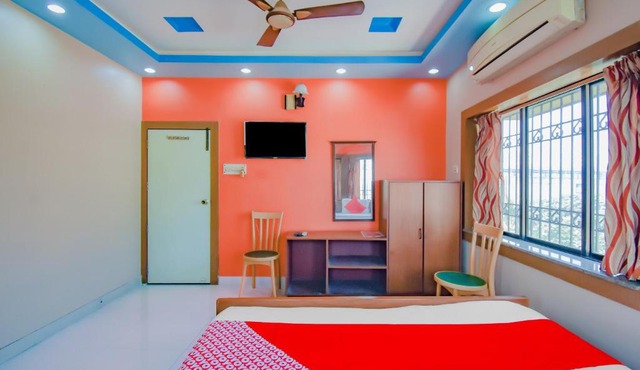 Flagship Binayak Banquet & Ac Guest House Near Acropolis Mall