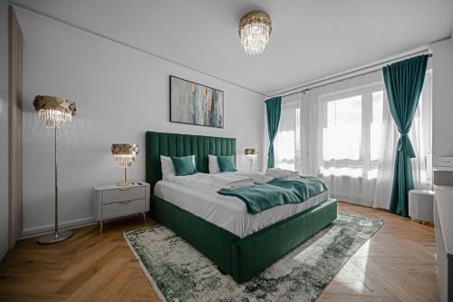 FLH - Panoramic Garden Luxury Apt in Cristian