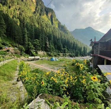 Flipsyde Retreat in Kasol