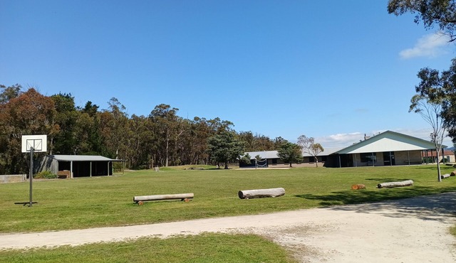 Forest Lodge Farm Family-friendly adventure farm retreat, Ideal for group events in Jack River