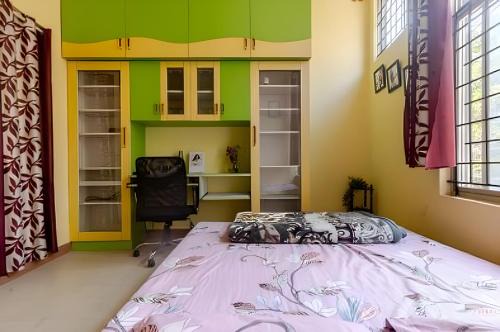 Forest View Penthouse Stay - PRIME HSR - Near NIFT