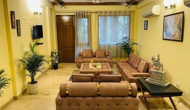 Fortune Home Service Apartment 4Bhk D-36