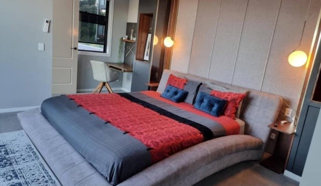 FOUR BEDROOM RESIDENTIAL HOUSE in Coffs Harbour