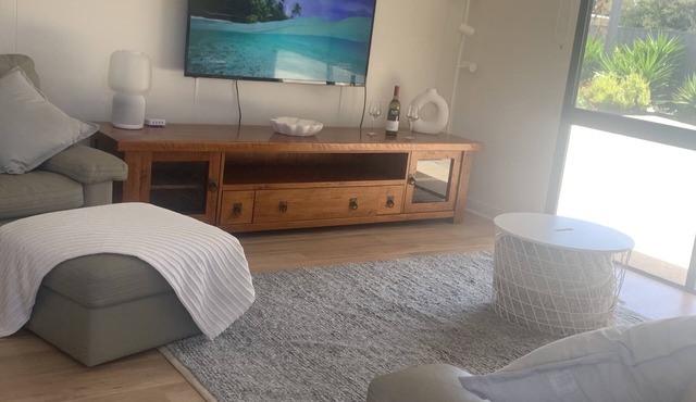 Fresh, beachy, comfy 2 bedroom apartment in Kingscote on Kangaroo Island (U1) in Kingscote