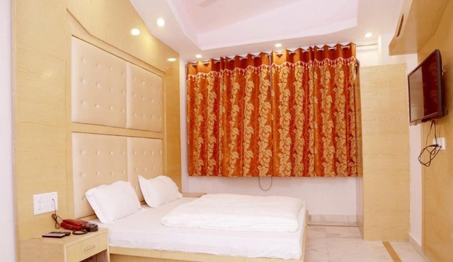 Friends Hostel by Backpackers Heaven- New Delhi Railway Station - Paharganj