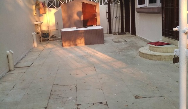Fully furnished Studio Apartment on second floor of Chembur Mumbai Bungalow
