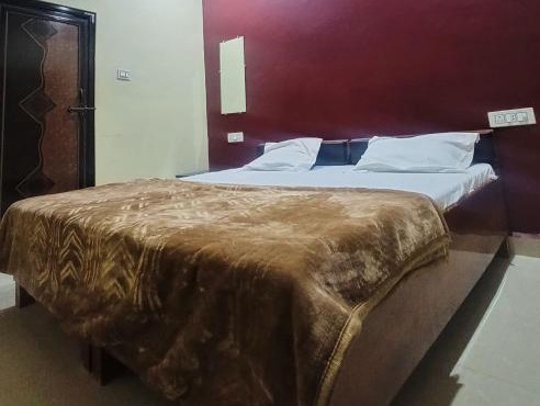 Gajanan Guest House