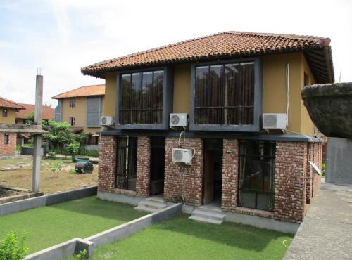 Ganga Kutir Oak Villa on Raichak