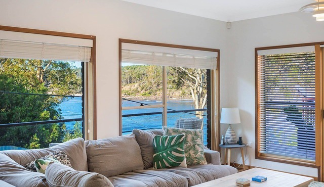 Gillmith - Sleeping up to 16 people in Pambula Beach