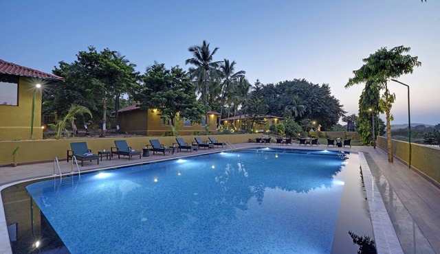 GIR LION SAFARI CAMP