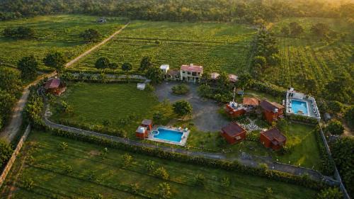 Gir Wildtrack Lodge - Into the Deep Forest