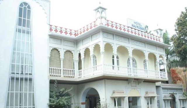 Girdhrwal Resort-Near Trikuta Tample