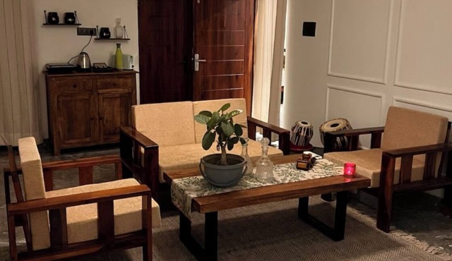 Gita Bhawan - Elegant Escape 2-bedroom house in a peaceful locality