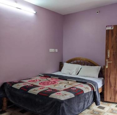 GK Holidays Inn