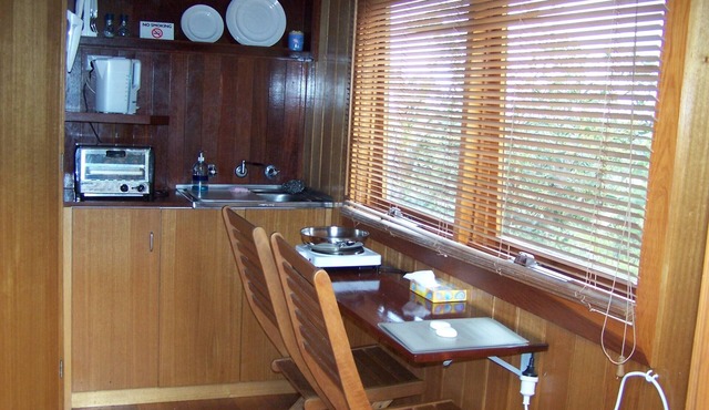 Glamping for two with an ocean view. in Fairhaven