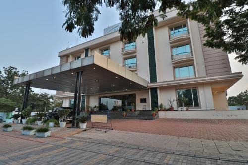Gokulam Park Allum