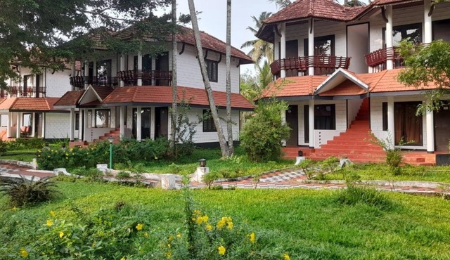 Goldfield Club & Lake Resort, Kumarakom