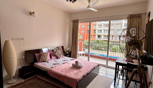 Good Stay Pool view Premium Studio Apartment 206